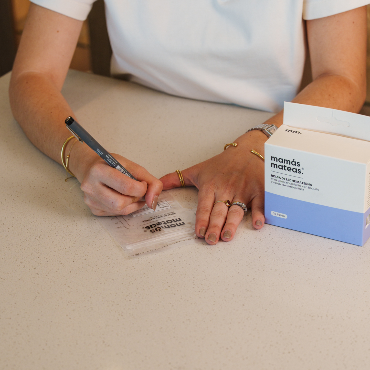 Bolsas para Almacenar Leche Materna con Boquilla y Sensor de Temperatura - 25 unidades | Mamás Mateas